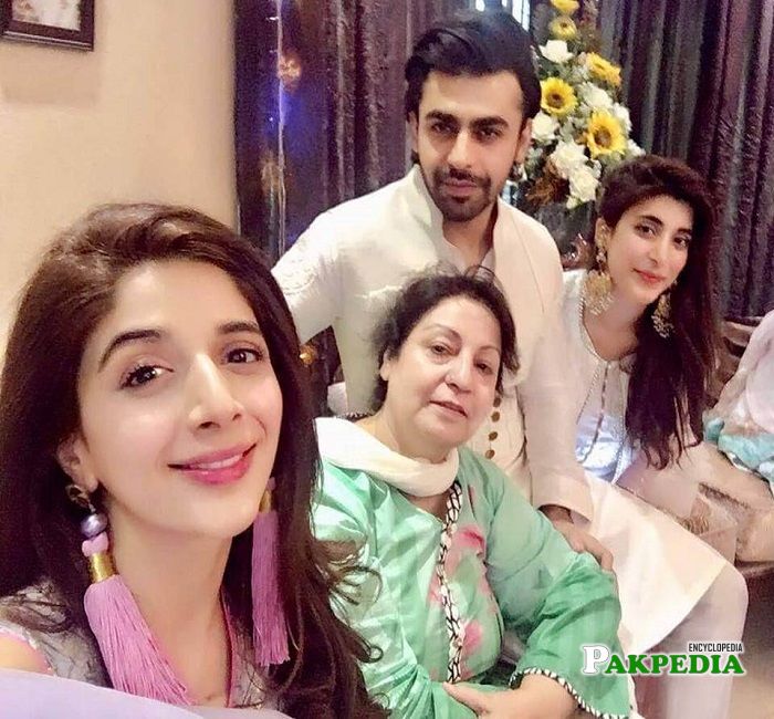 Farhan Saeed family