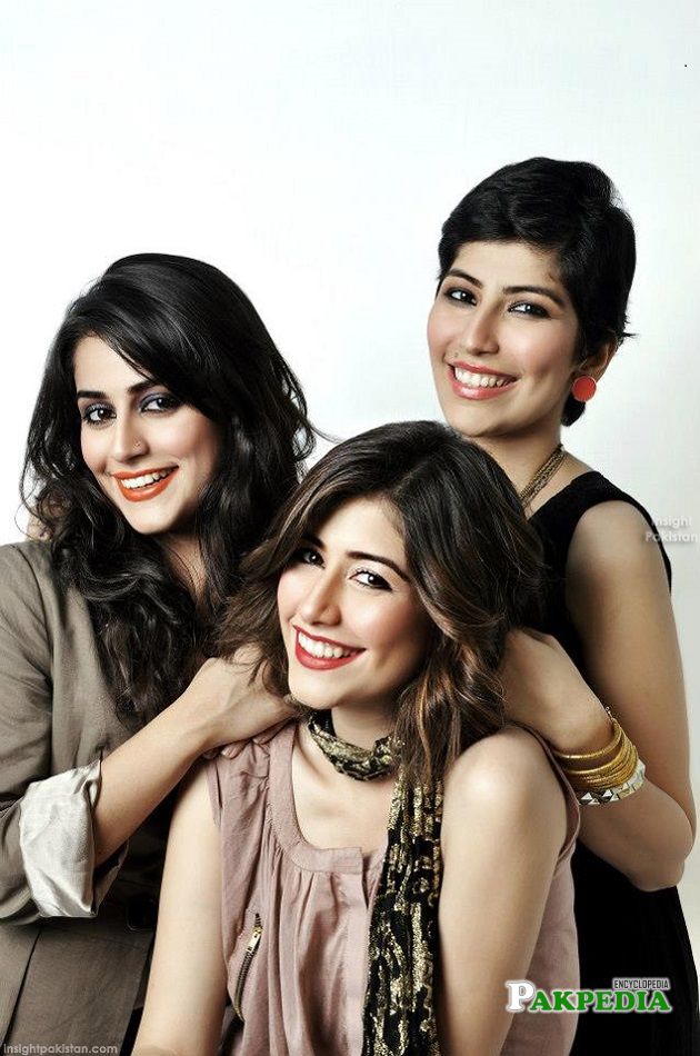 Syra Yousaf with her sisters