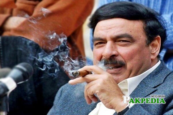 Sheikh Rasheed age