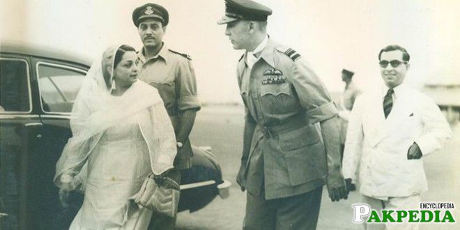 Ra'ana Liaquat Ali Khan Talking to Officer 