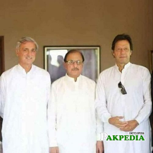 Mian Tariq Abdullah with PM Imran Khan and Jahangir Tareen