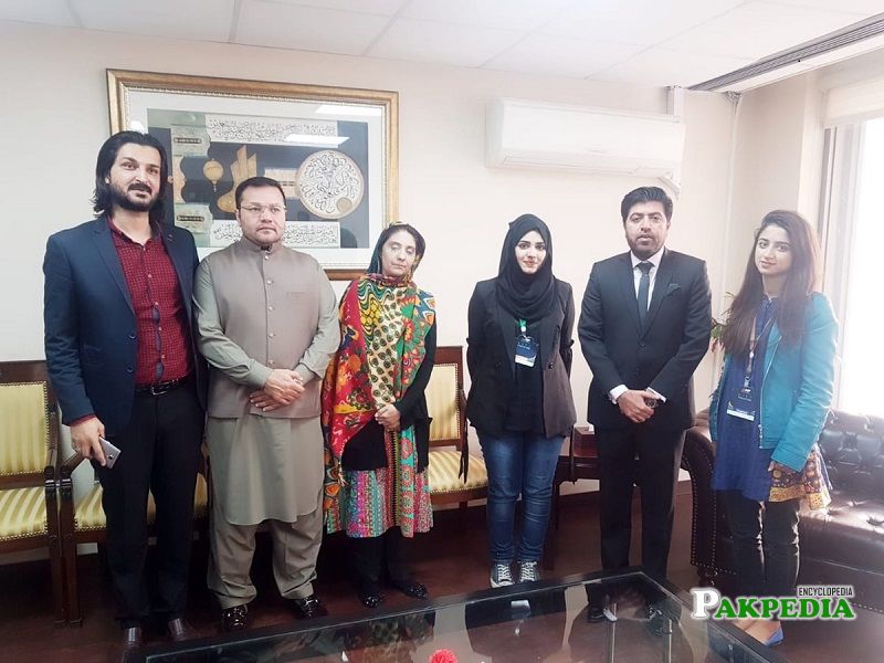 Sana Jamali with the team of International Youth Summit Lahore