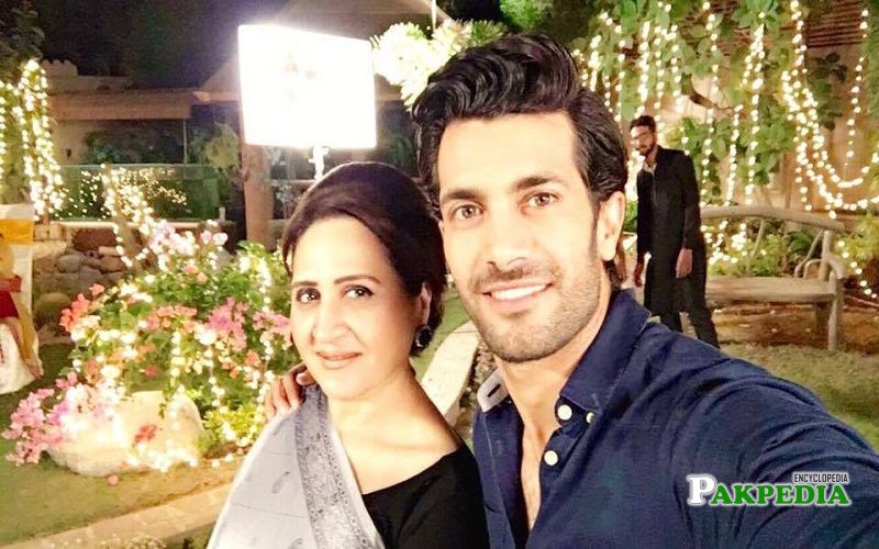 Shahzad Noor with Asma Abbas on sets