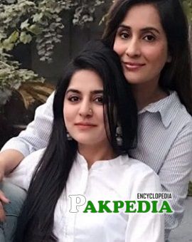 Sabreen Hisbani with her sister Sanam Baloch