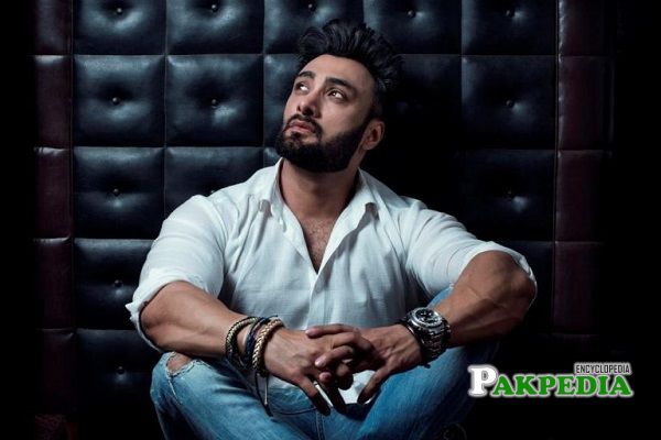 Umair Jaswal Biography