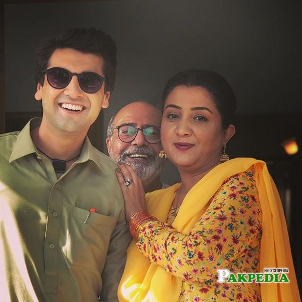 Raza Talish on sets of 'Suno chanda 2'