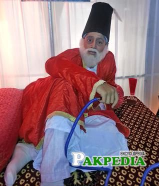 A student performing a role of Mirza Ghalib