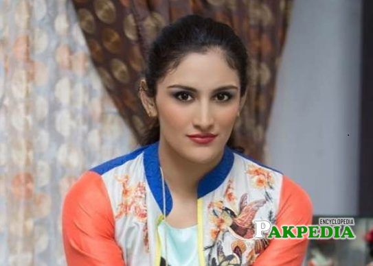 Kiran Khan Biography