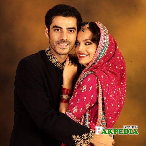 Amina with Adeel hussain on sets of Mora piya