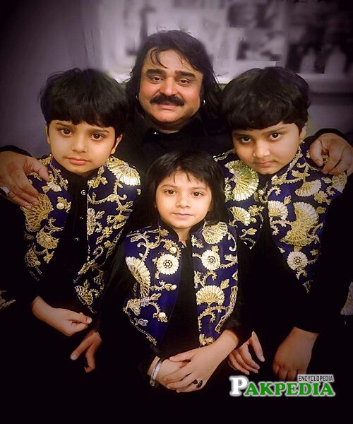 Arif Lohar Family