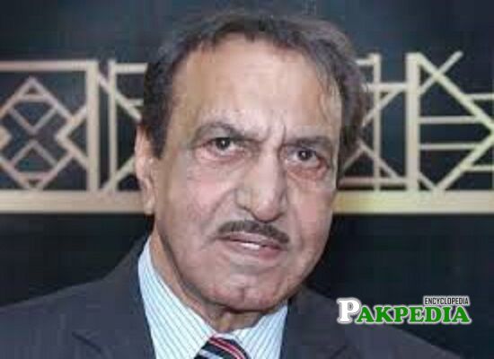 Mustafa Qureshi Biography