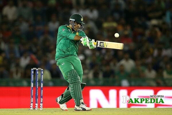 sharjeel khan batting