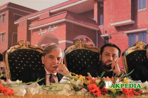 Khawaja Imran Nazir with Shahbaz Sharif in Assembly