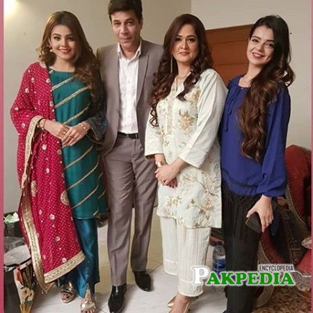 Srha Asghar on sets of 'Ki jana mein kon'