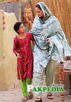 Samiya Mumtaz on sets of Udaari