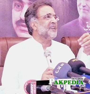 Qamar Zaman Kaira in a press conference