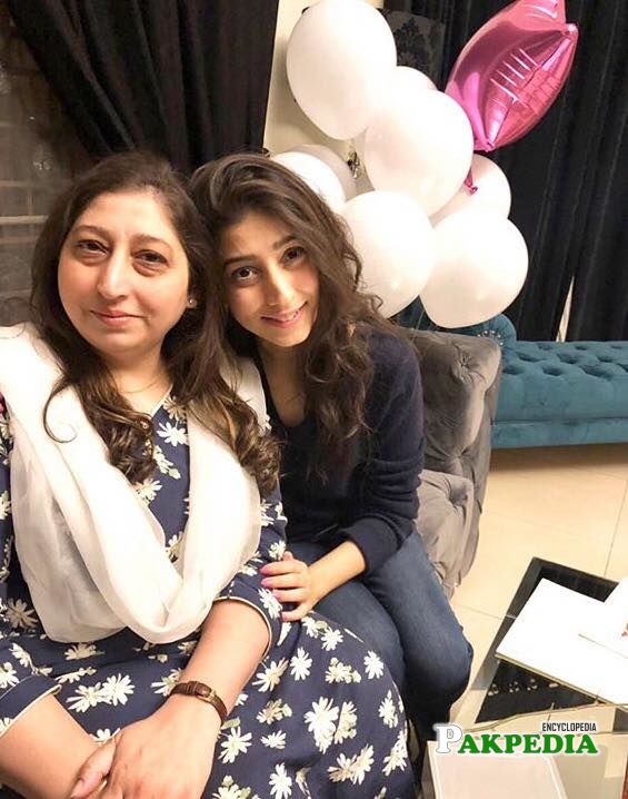 Mariyam nafees with her mother while celebrating her birthday