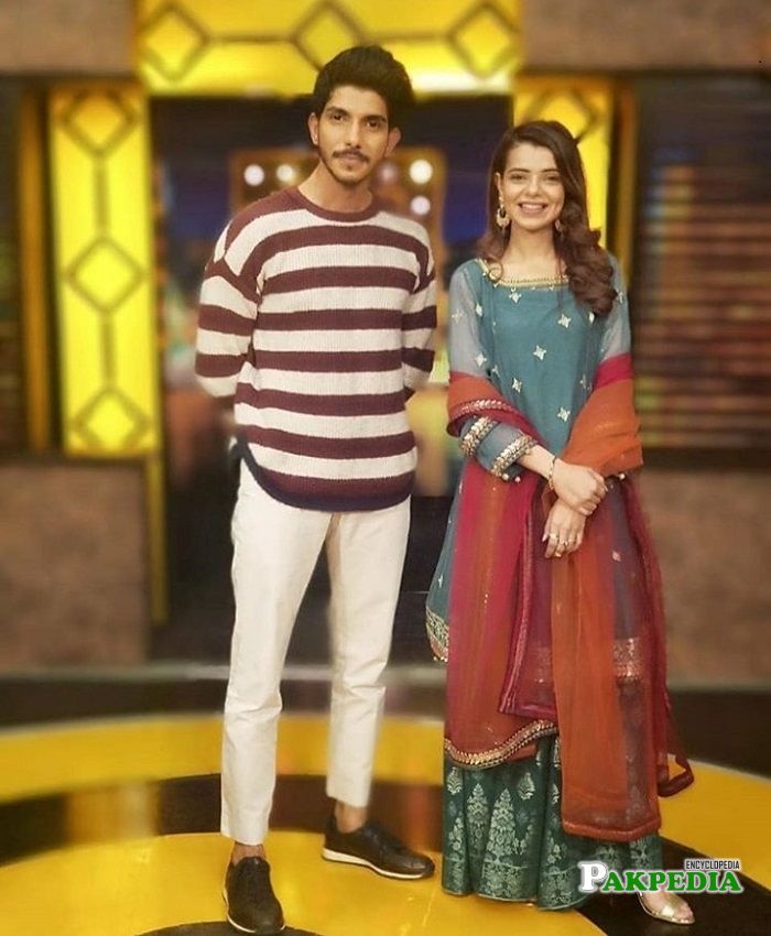 Srha Asghar on sets of Mazak raat