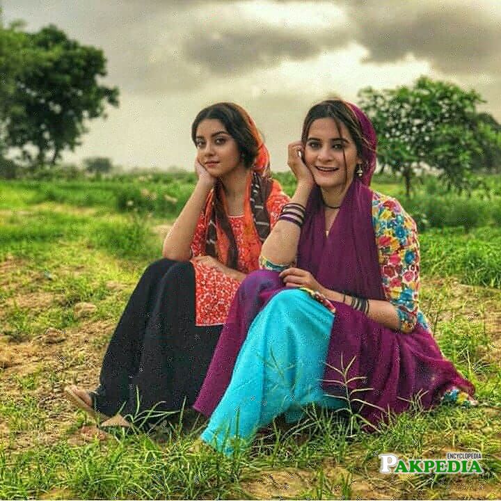 Alizey Shah with Aiman Khan on set of Baandi