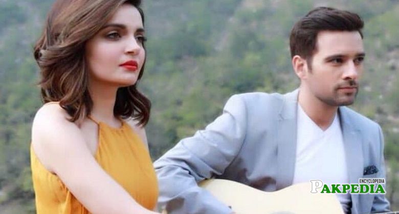 Armeena Khan with Mikaal on sets of 'Sher Dil'