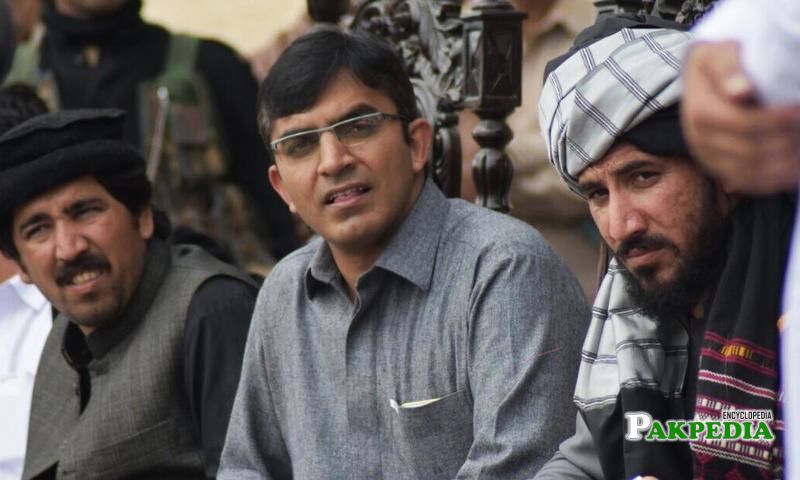 Mohsin dawar with pashtun brothers