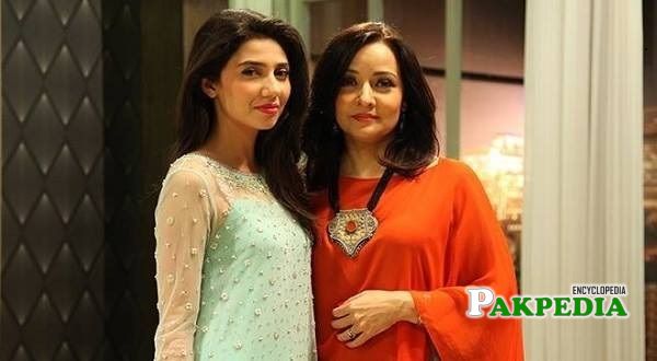 Zeba with Mahira khan