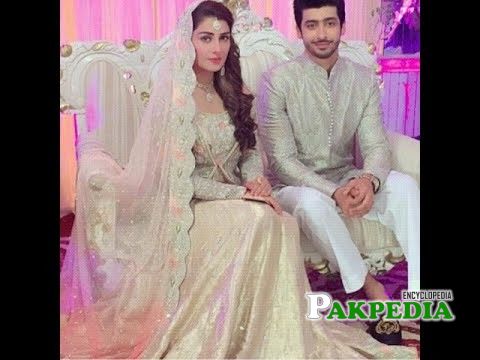 Farhan Malhi with Ayeza Khan on sets of Shehrnaaz