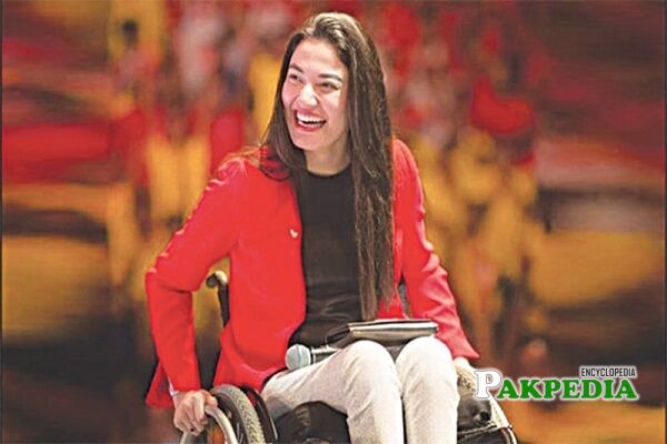 Muniba Mazari Biography