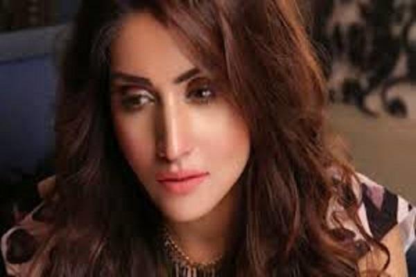 Anam Tanveer Biography