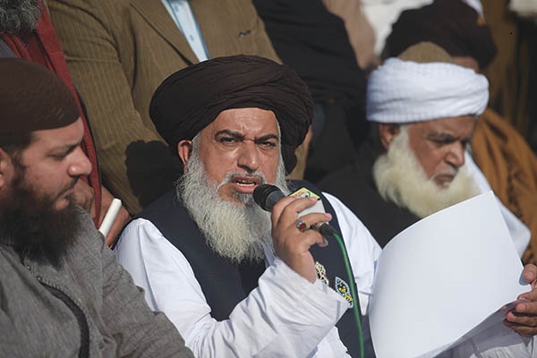 Khadim Hussain Rizvi pics