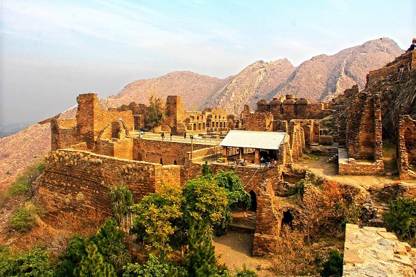 Khyber Pakhtunkhwa valley