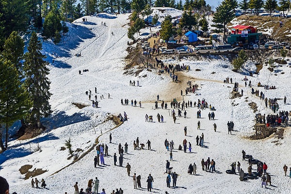 Malam Jabba skiing