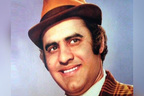Munawar Zarif Biography