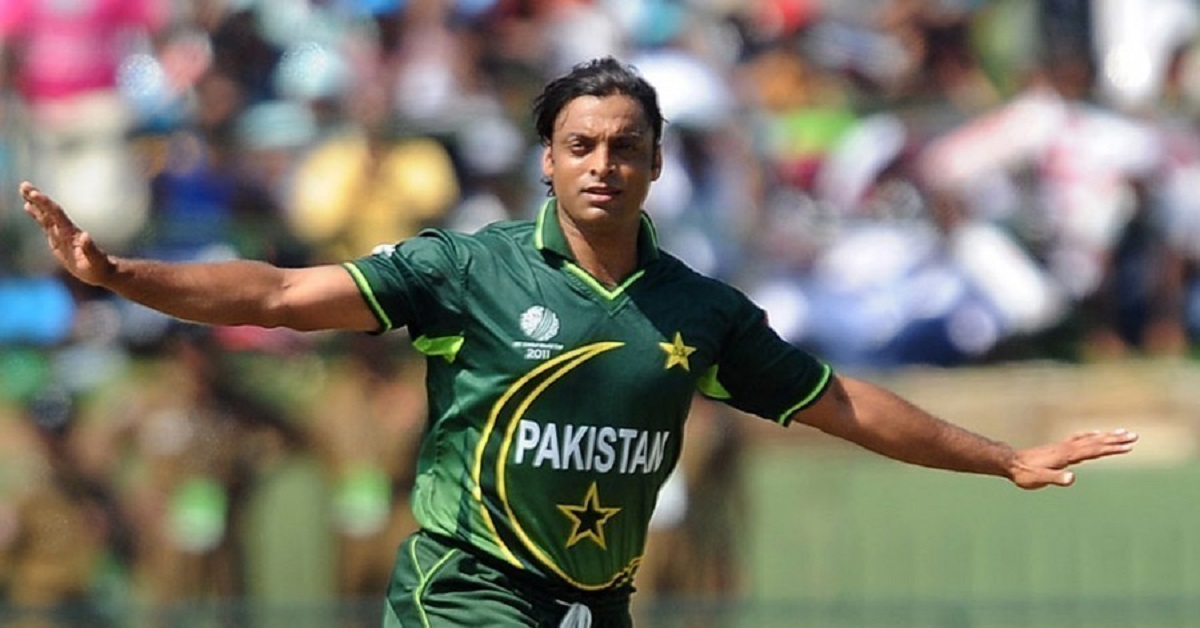 shoaib akhtar bowling