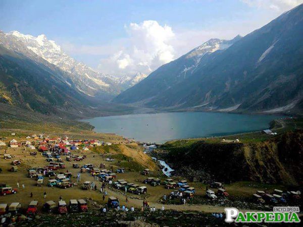 Lake Saiful Malook Great Rush Of People