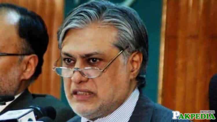 Muhammad Ishaq Dar Politician