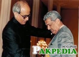 Doctor Abdul Qadeer
 Kahan is attaining his reward