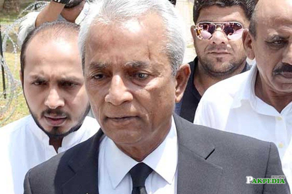 pakistani politician and lawyer Nehal hashmi