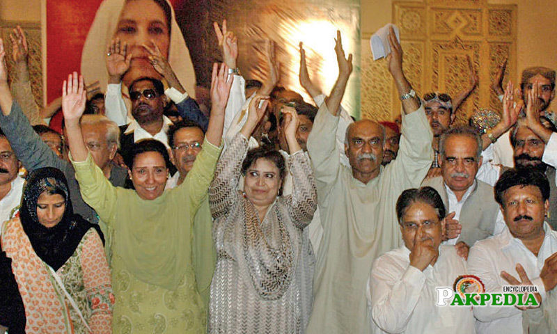 Safdar Ali with the worker of PPP