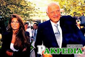 Jemima with her father James goldsmith