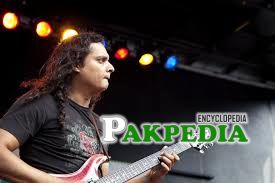 Mekaal Hasan somewhere in a concert