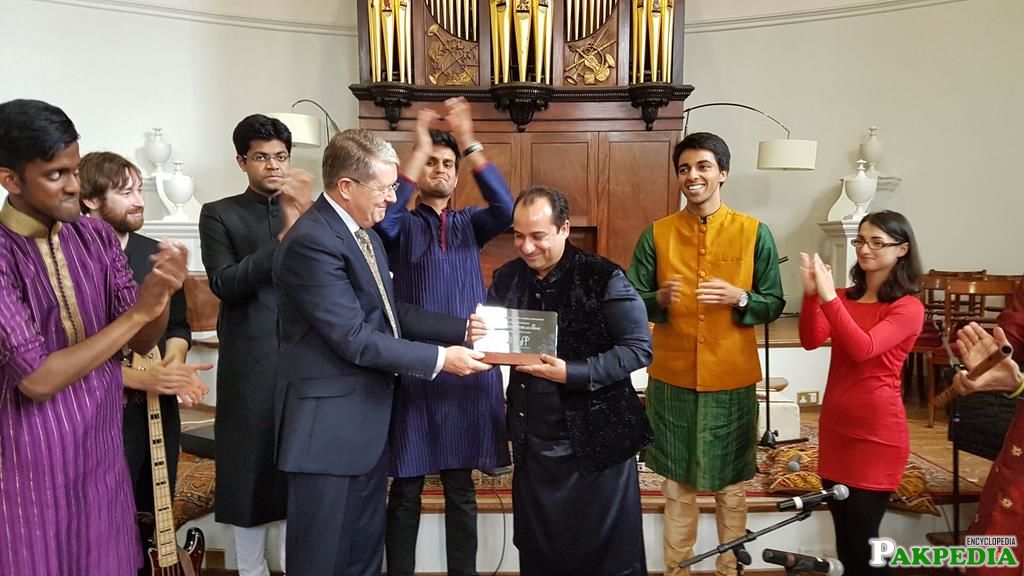 Oxford University Honors Rahat Fateh Ali Khan